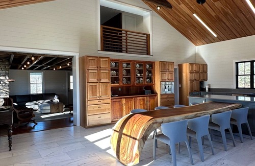 Dushore House | Modern 3-bedroom Country Farmhouse in Dushore, PA