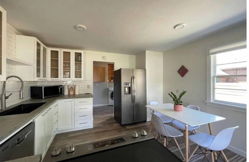 Beaverton House | Modern 3 Bedroom Home in Beaverton