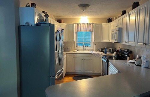 Bristol House | Modern 3-bedroom house in beautiful and historic Bristol, RI. WiFi, AC.