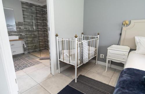 Lorraine House | Modern 3 Bedroom In The Heart Of Pe