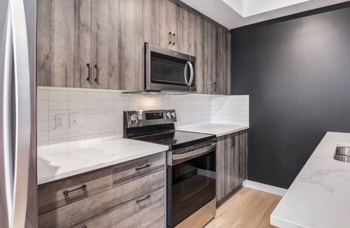 Bridgeland Condo | Modern 3BR unit in the heart of Calgary