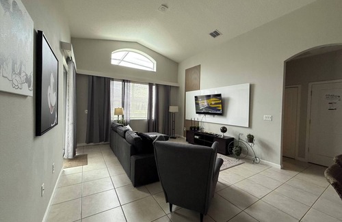 Kissimmee House | Modern 4-bed home w pool and Disney-themed rooms