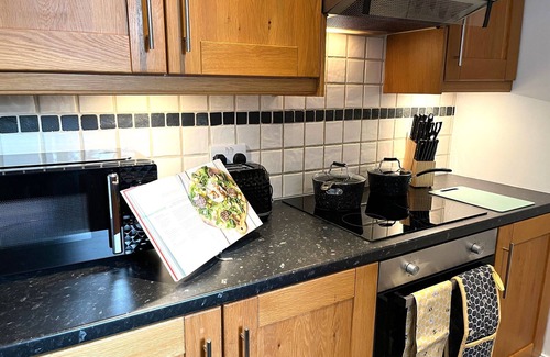 Preston House | Modern 4-bed stay-away-home sleeps 8 in Preston