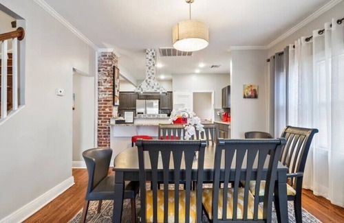 Sunrise Terrace House | Modern 4BR Midtown Home |Expo Square |Pet-Friendly