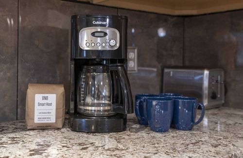 Spokane Apartment | Modern Amenities/Gas Fireplace/Central Location