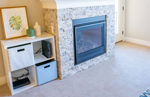 Centerra Apartment | Modern and brand New apartment Loveland
