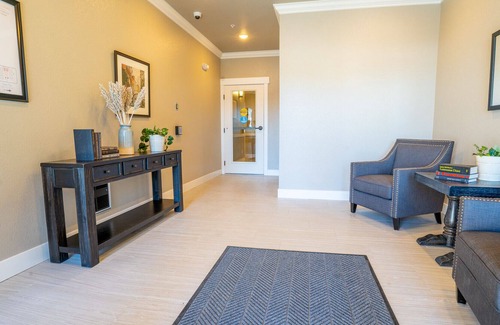 Centerra Apartment | Modern and brand New apartment Loveland