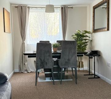 Swindon Apartment | Modern and Cozy 1 bedroom apartment