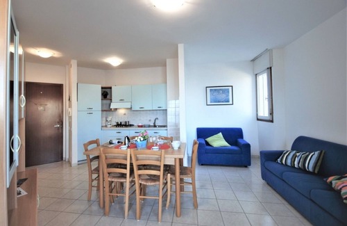 Lignano Sabbiadoro Apartment | Modern and stylish seaview apartment