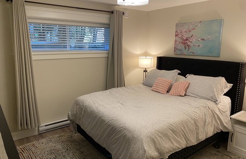 Gordon Head House | Modern and Private 1 Bedroom Suite.