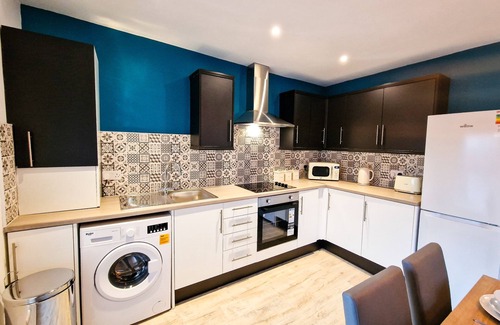 Liverpool Apartment | Modern and spacious 2 bedroom apartment, close to stadiums and city centre