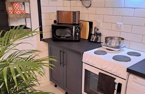 Bristol City Centre Apartment | Modern and Spacious Bristol City Centre Apartment on Baldwin Street!