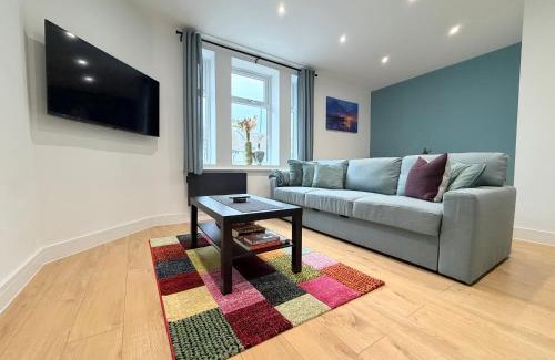 Brighton City Centre Apartment | Modern Apartment, Central Location - Perfect for Business, Leisure or Families