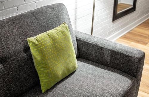 Mile Square Apartment | Modern Apartment Close To Everything CozySuites