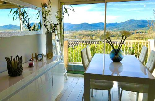 Cogolin Apartment | Modern apartment , Golfe de Saint Tropez