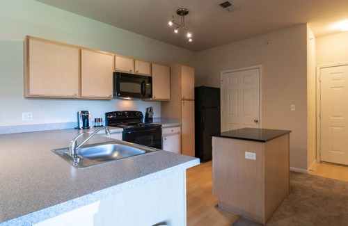 Fort Collins Apartment | Modern Apartment in Prime Location (ID4429X43)