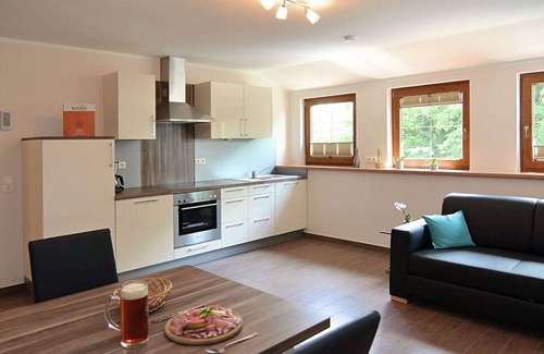 Eslarn Apartment | Modern apartment in Bavaria with garden