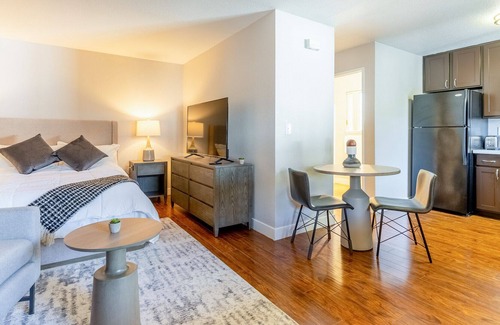 South San Jose Apartment | Modern Apartment in Prime Location (ID6920X50)