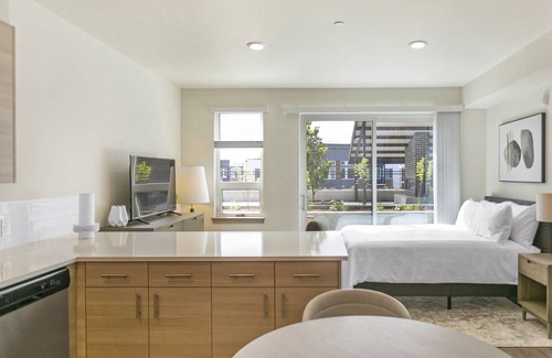 Kent Apartment | Modern Apartment in Prime Location (ID9325X61)