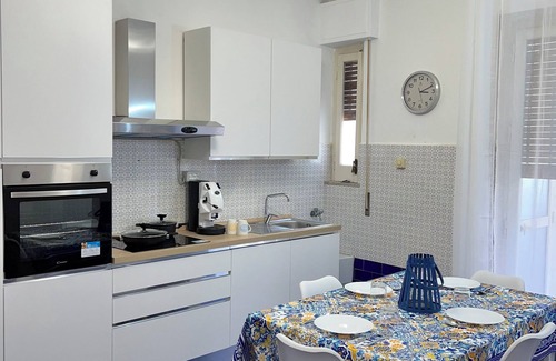 Palermo Apartment | Modern apartment in the center with private parking space and communal garden