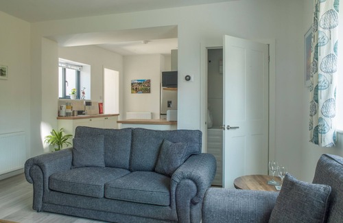 France Lynch Apartment | Modern Apartment in the Cotswolds Sleeps 6