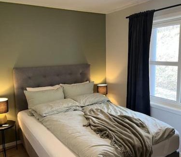 Tromso Apartment | Modern Apartment in Tromsø - Close to everything - Free parking