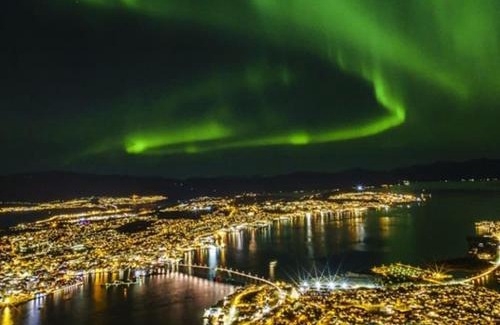 Tromso Apartment | Modern Apartment in Tromsø - Close to everything - Free parking