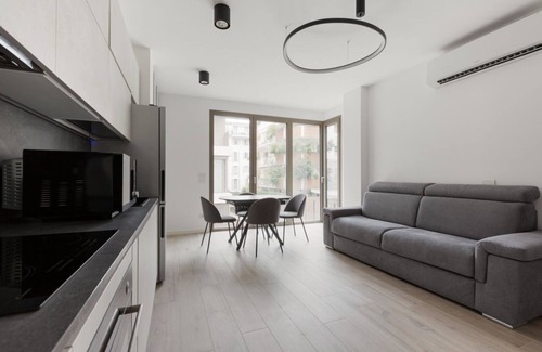 Porta Vittoria Apartment | Modern apt with all amenities! Shared pool