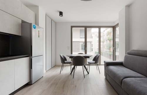Porta Vittoria Apartment | Modern apt with all amenities! Shared pool