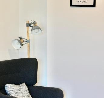 Ottakring Apartment | Modern Attic Flat with 2 Bedrooms