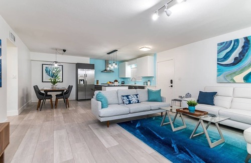 Deerfield Beach Condo | Modern Beach Villa on a Paradise Golf Course