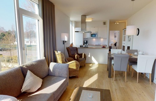 Pelzerhaken Apartment | Modern beachfront apartment A-01 with two bathrooms, terrace and sea view