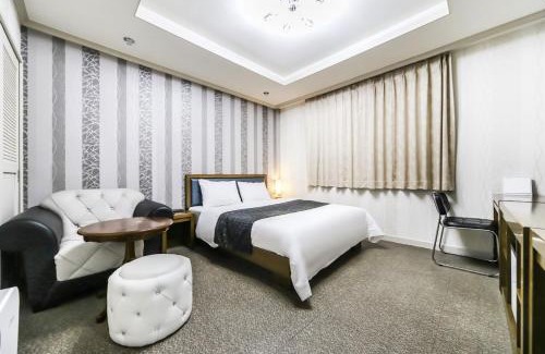 Gumi Hotel | Modern Business Hotel