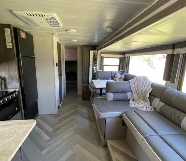 Oil City House | Modern Camper For Rent At Caddo Lake With Kayaks