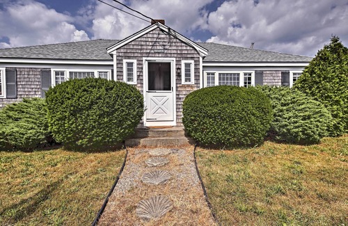West Hyannisport Cottage | Modern Cape Cod Cottage: Walk to Craigville Beach