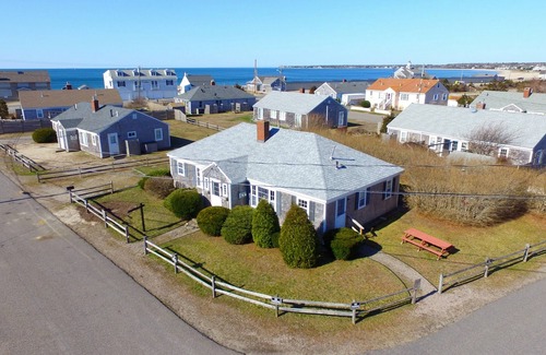 West Hyannisport Cottage | Modern Cape Cod Cottage: Walk to Craigville Beach