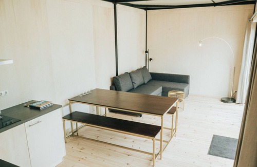 Ouddorp Cottage | Modern chalet with terrace, located in a holiday park 800 m. from the beach