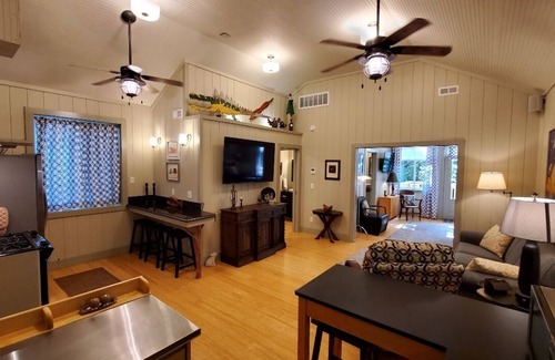 Springville Cottage | Modern Chef's Cottage + Fishing & Trails