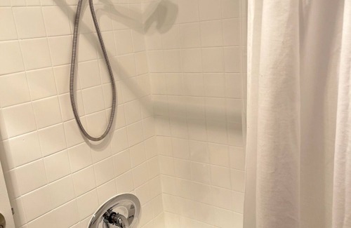 Beverly Grove Apartment | Modern Chic 1br apartment in the Heart of Beverly Hills