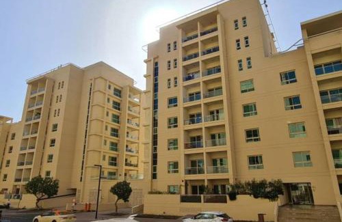 The Greens Apartment | Modern-Chic 1BR in The Greens - Central Dubai