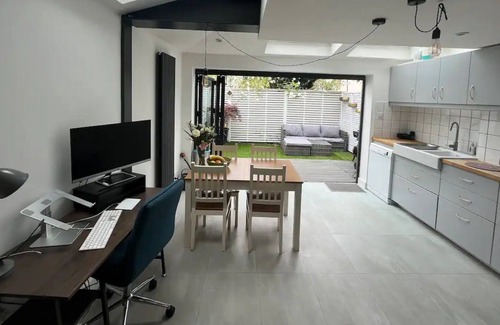 Dulwich House | Modern & Chic 2BD House - East Dulwich