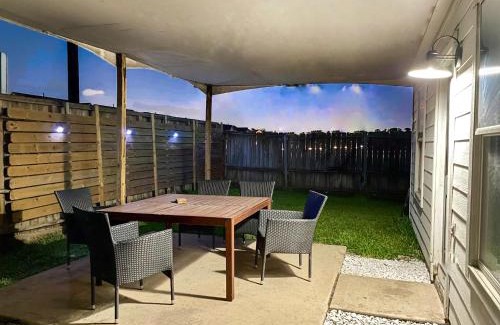 Channelview House | Modern Chic Home