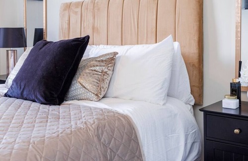 Southend-on-Sea Apartment | Modern-City Centre-Short Stays & long term