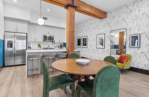 Central Business District Hotel | Modern Comfort Downtown– Pool, Gym, Game Room, Luggage Lockers & More