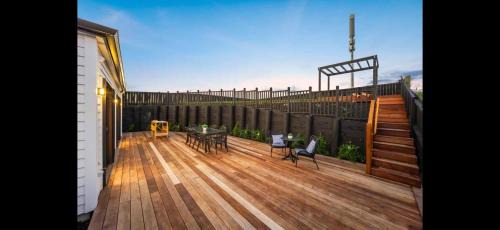 Long Bay House | Modern Comfort in Long Bay near Beach & Cafes