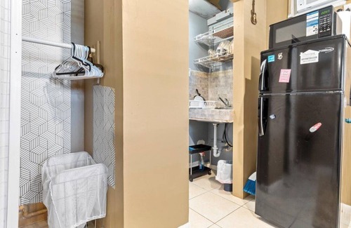 North Lauderdale Apartment | Modern comfortable close to the beach/airport