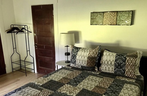 Monson House | Modern comforts and conveniently located in-town Monson by Lake Hebron, cheers!