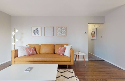 Drayton Plains Apartment | Modern condo in Royal Oak