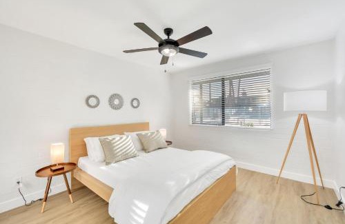 South Scottsdale Apartment | Modern Contemporary OT Scottsdale with Heated Pool