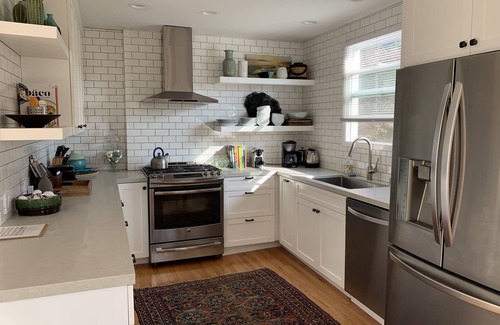 Ocean Park Cottage | Modern Cottage - Perfect Location 4 Blocks to the Beach